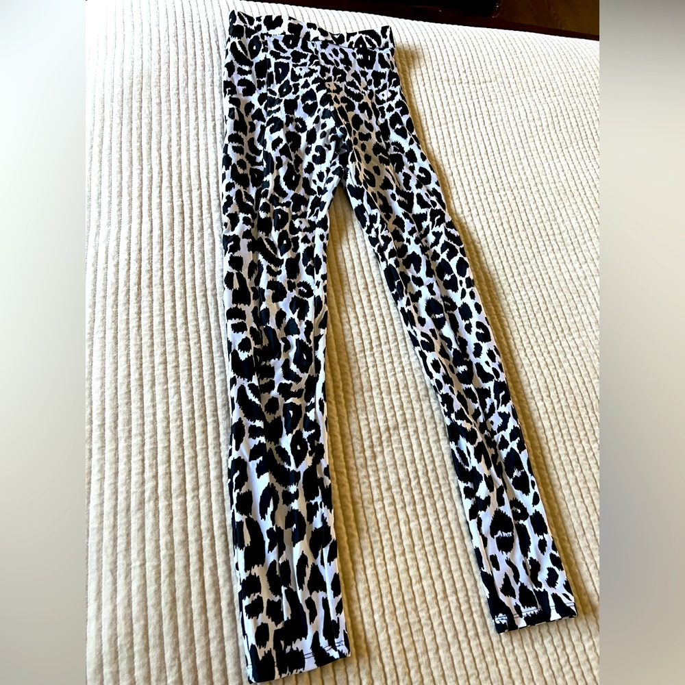 Alex Perry - leopard leggings- size 8 (M) never worn